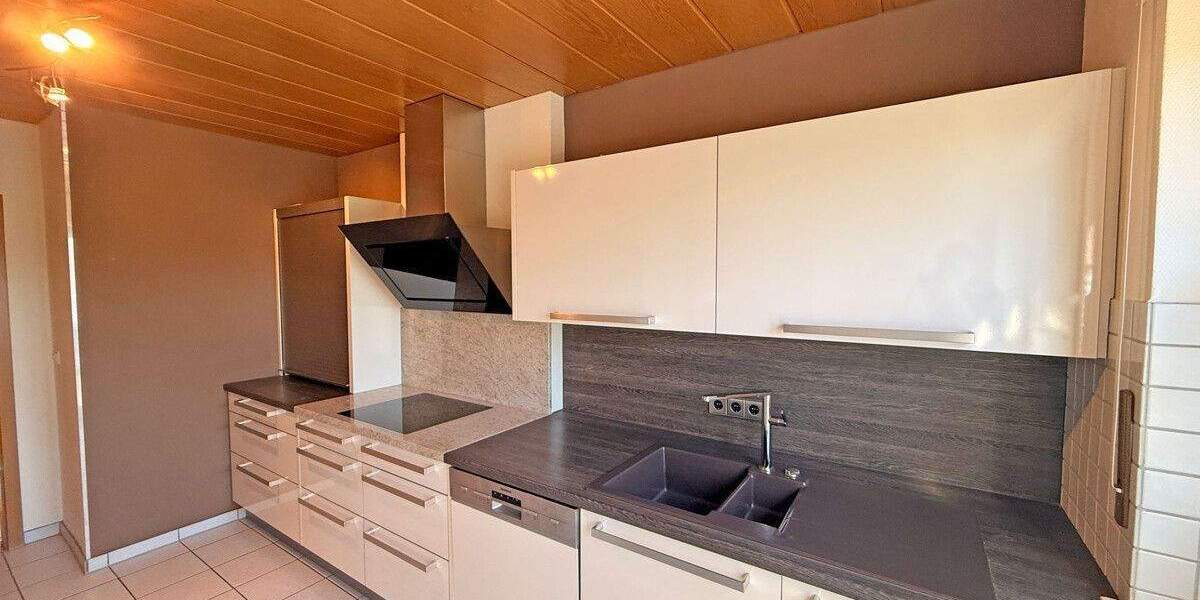 Etagenwohnung Dinslaken Bruch - 4 Zimmer, 115 m&sup2;, 259.000&euro; | Angebot:24622094