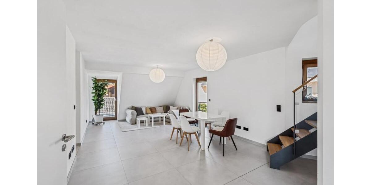 Renovierte 4,5-Zimmer-Familienoase Haus im Haus mit eigenemGarten 4.5 zimmer