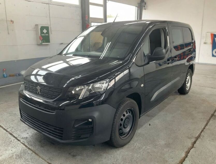 Peugeot Partner 90.136 km 13.200 € Hamburg 22143