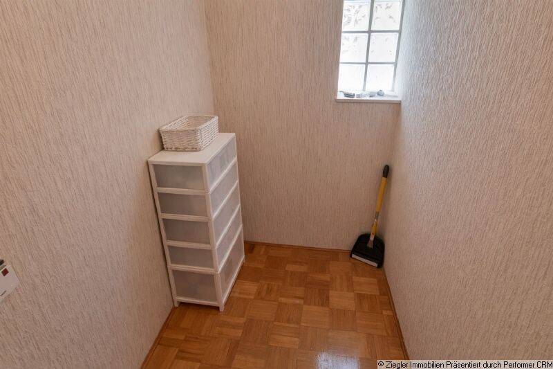 Mehrfamilienhaus, Wohnhaus Edingen-Neckarhausen Neckarhausen - 5 Zimmer, 131 m&sup2;, 395.000&euro; | Angebot:26841045