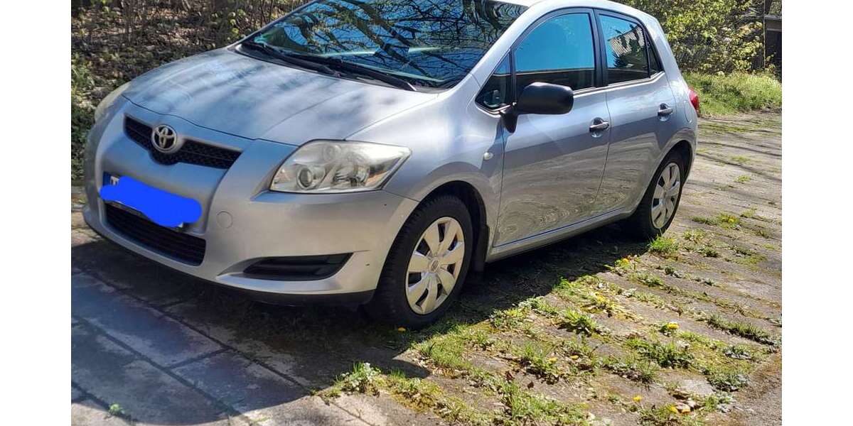 Toyota Auris 164.500 km 3.250 &euro; Lichtenstein/Sa., Stadt 09350