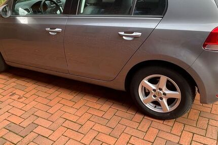 VW Golf 90.520 km 7.111 &euro; Löningen 49624