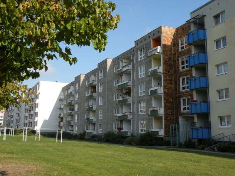 Wohnung zum Mieten in Stralsund 361,08 € 65.65 m²