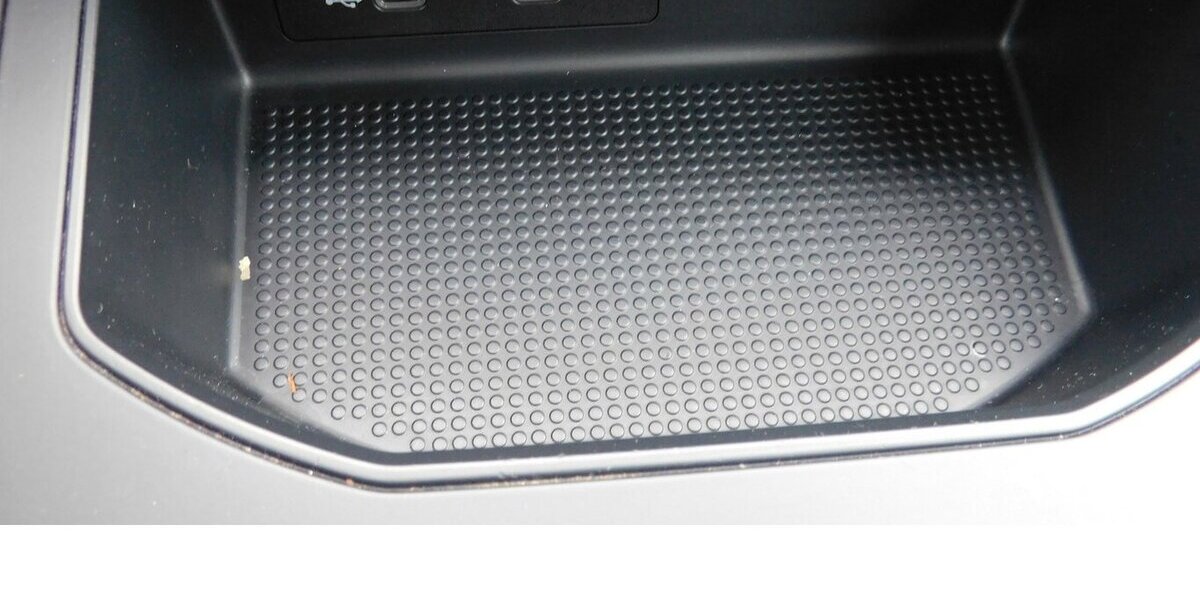 Seat Ibiza 1.0 Reference MPI BMT 4Trg Klima 42.200 km 12.390 &euro; Vordorf 38533