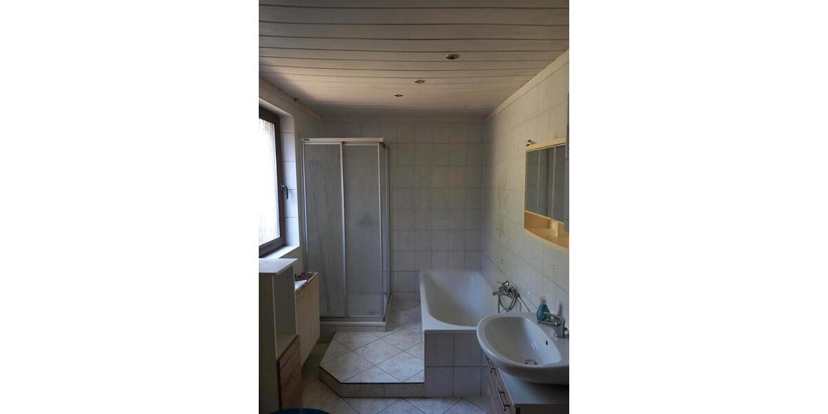 Einfamilienhaus Neuhaus am Rennweg - 5 Zimmer, 120 m&sup2;, 800&euro; | Angebot:26176394