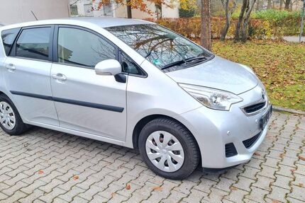 Toyota Verso-S 62.324 km 9.950 € München 80801