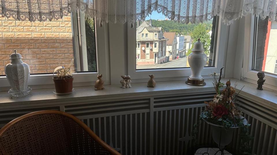 Einfamilienhaus Siegen Weidenau - 8 Zimmer, 140 m&sup2;, 330.000&euro; | Angebot:26901692