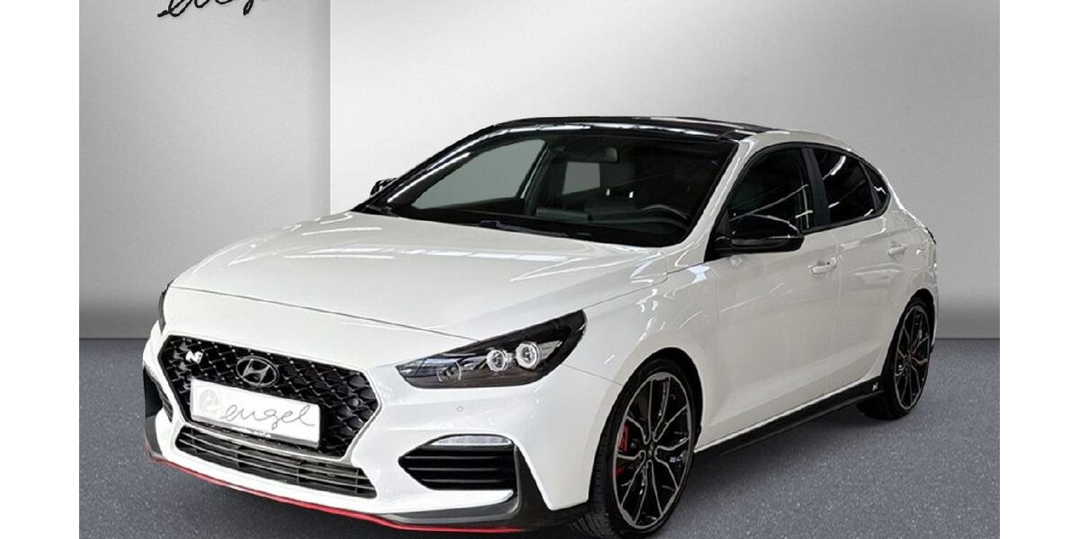 Hyundai i30 53.700 km 22.989 &euro; Wunsiedel 95632