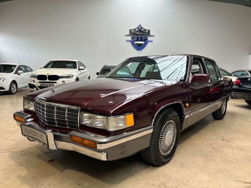Cadillac Deville 233.500 km 7.500 € Alfter 53347