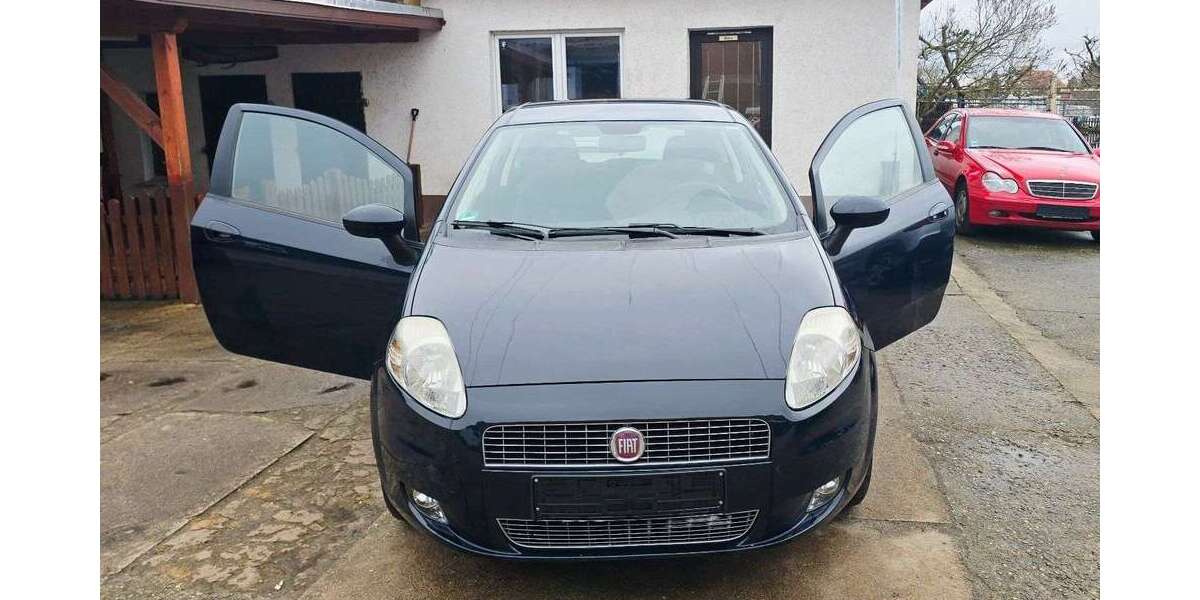 Fiat Grande Punto 235.300 km 1.990 &euro; Lübben 15907