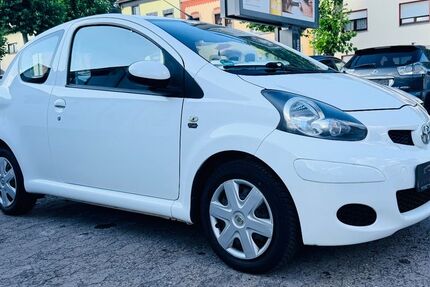 Toyota Aygo (X) 72.000 km 4.900 &euro; Saarbrücken 66115