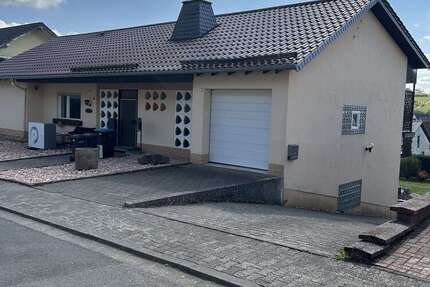 Haus zum Kaufen in Breitenbach 419.000 € 210 m²