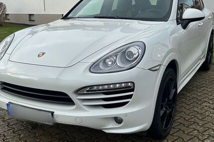 Porsche Cayenne 211.000 km 19.000 &euro; Kassel 34127