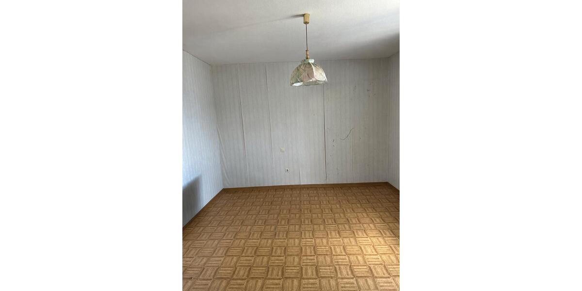Einfamilienhaus Mandelbachtal - 5 Zimmer, 130 m&sup2;, 175.000&euro; | Angebot:27066450