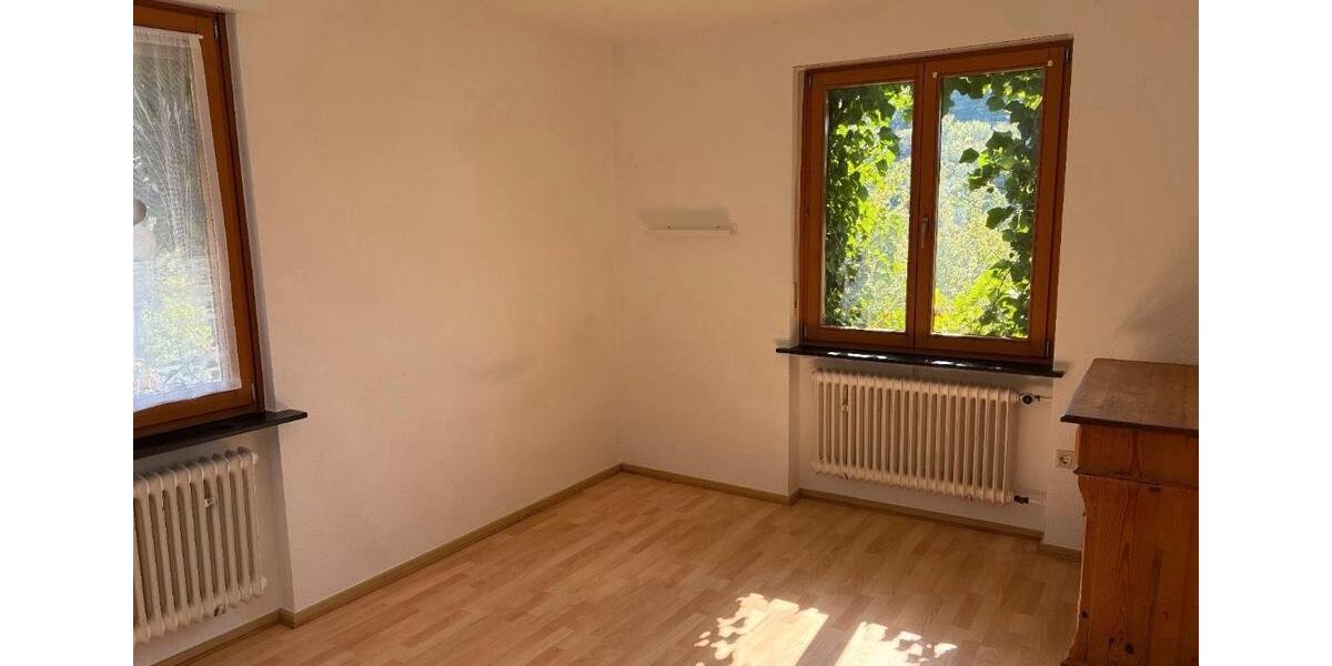 Mehrfamilienhaus, Wohnhaus Würzburg Dürrbachau - 13 Zimmer, 340 m&sup2;, 630.000&euro; | Angebot:26399413