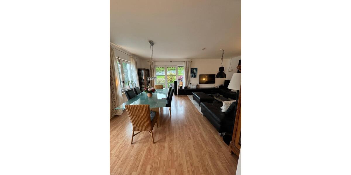 Bungalow Nümbrecht - 4 Zimmer, 114 m&sup2;, 300.000&euro; | Angebot:26702155