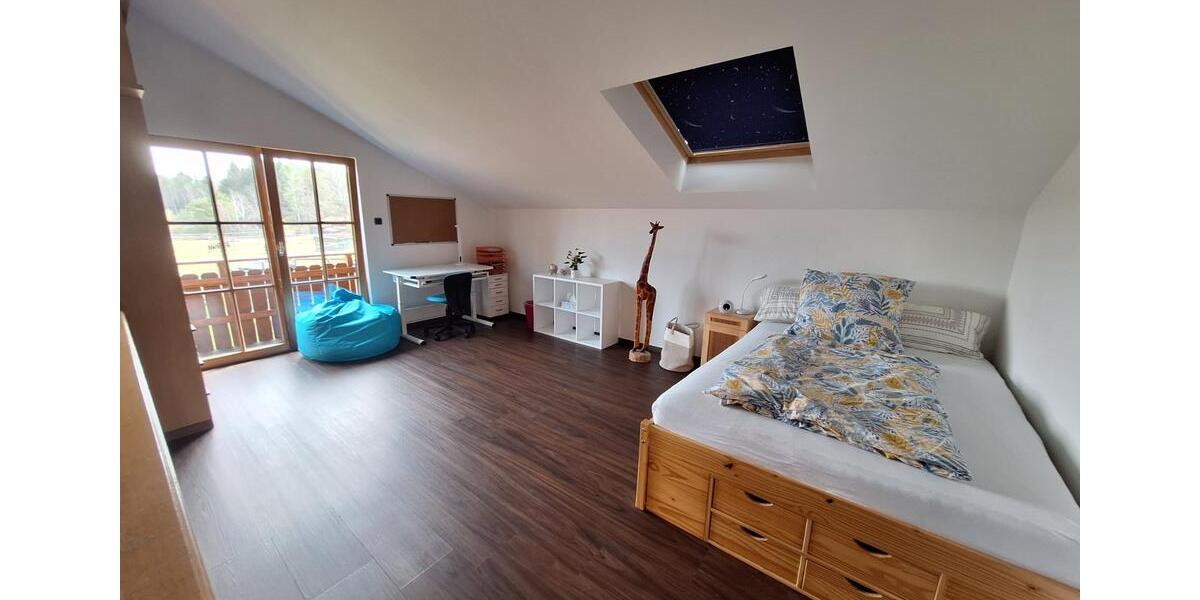 Einfamilienhaus Berg - 4 Zimmer, 169 m&sup2;, 3.200&euro; | Angebot:24589735