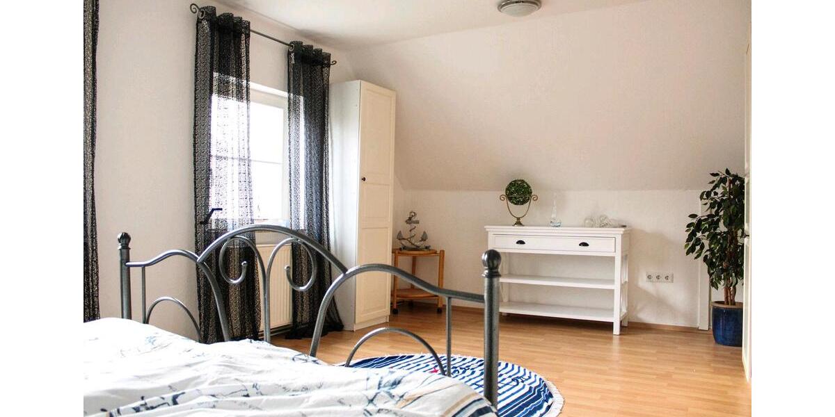 Bauernhaus, Landhaus Krummhörn - 7 Zimmer, 270 m&sup2;, 2.700&euro; | Angebot:25232684