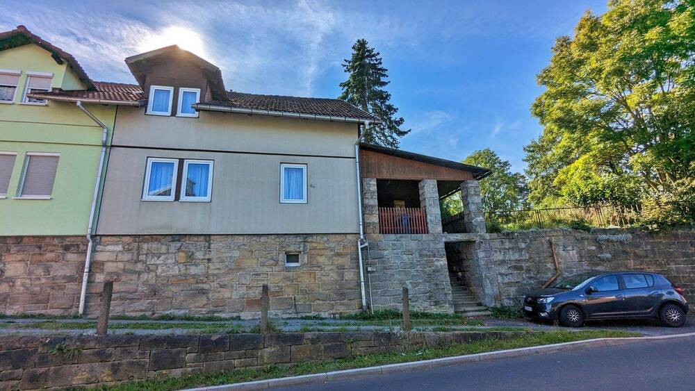 Doppelhaushälfte Hildburghausen Häselrieth - 5 Zimmer, 120 m&sup2;, 49.000&euro; | Angebot:25679321