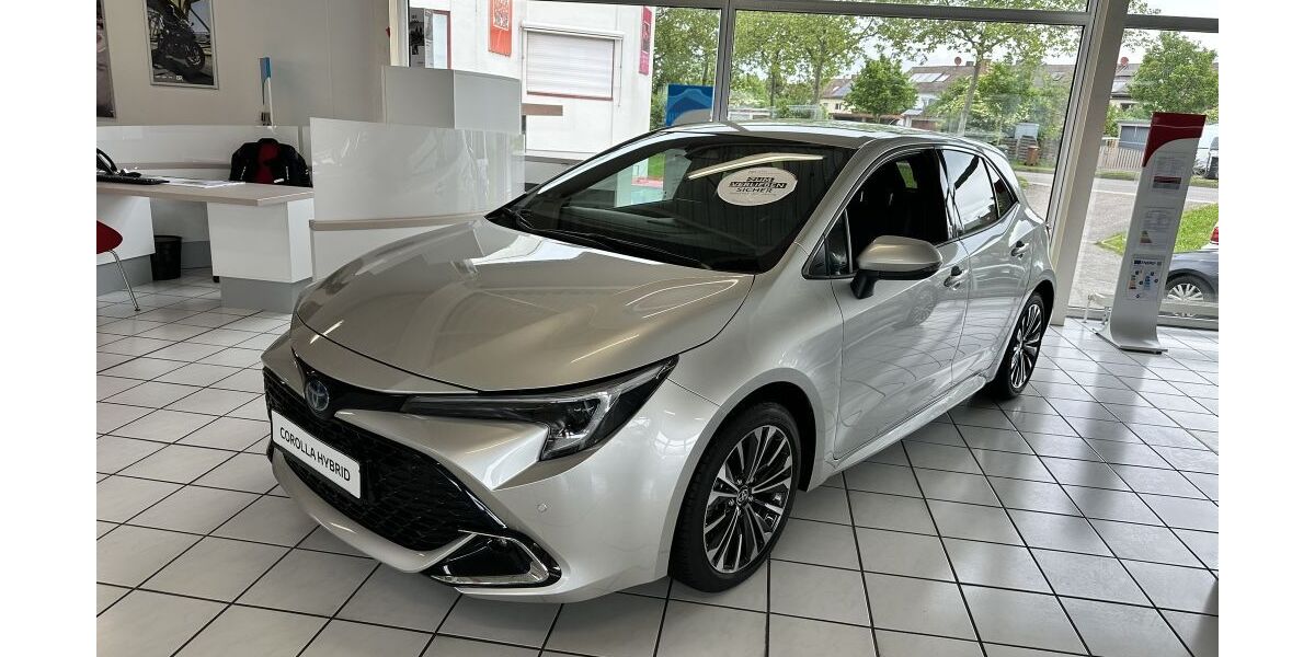 Toyota Corolla 11.257 km 26.990 &euro; Freiburg 79111