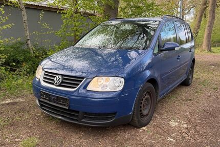 VW Touran 272.300 km 699 &euro; Rotenburg Wümme 27356