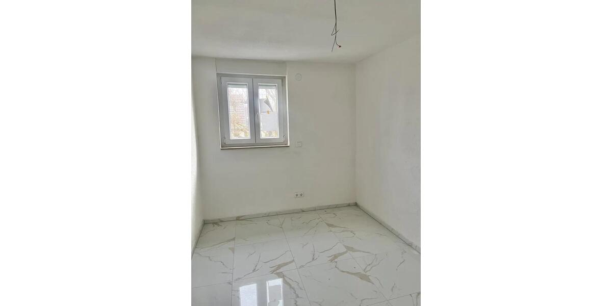 Dachgeschoßwohnung Gaggenau - 3 Zimmer, 65 m&sup2;, 850&euro; | Angebot:25305618