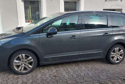 Peugeot 5008 222.000 km 3.800 &euro; Lebach 66822