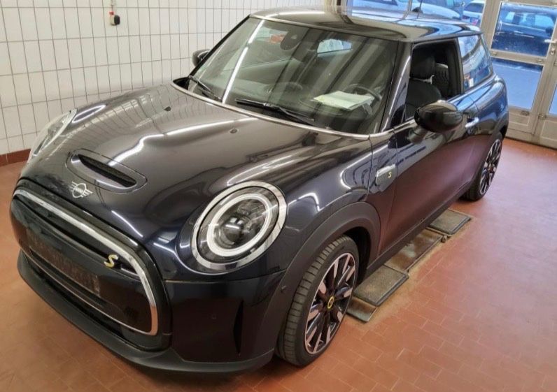 Mini Cooper SE 12.980 km 23.999 &euro; Harxheim/ Mainz 55296