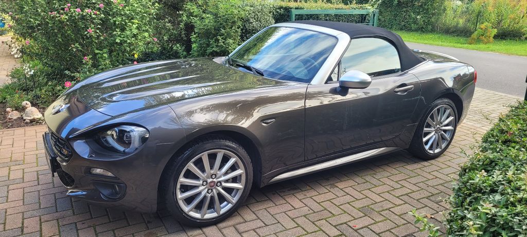 Fiat 124 Spider 18.400 km 18.900 € Oranienburg 16515