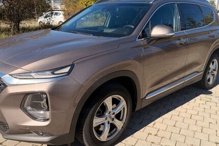 Hyundai SANTA FE 40.788 km 22.999 &euro; München 81929