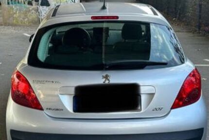 Peugeot 207 172.000 km 1.750 &euro; Neuss 41462