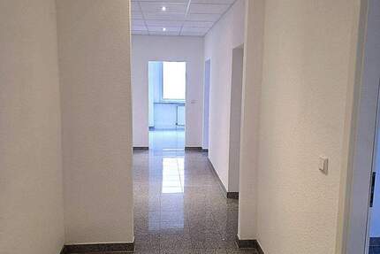 Haus Hanau Innenstadt - 4 Zimmer, 72 m&sup2;, 950&euro; | Angebot:24823660