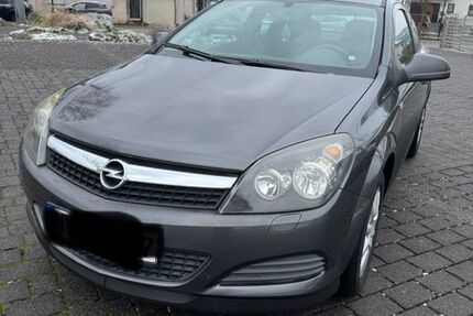 Opel Astra 81.000 km 4.900 &euro; Sankt Sebastian 56220