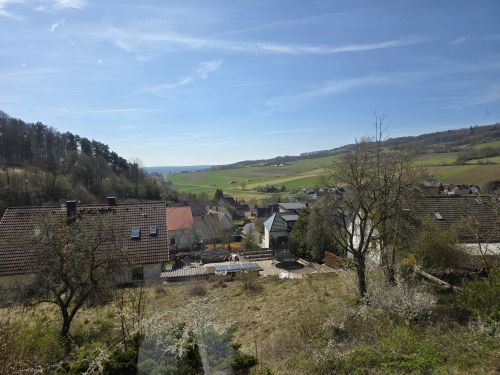 Wohnen wie im Urlaub! Einfamilienhaus in 97656 Oberelsbach-Ginolfs Rhön-Grabfeld, 15 Min. bis Bad Neustadt (ID 10298) - Einfamilienhaus Oberelsbach Oberelsbach | Angebot:21059466
