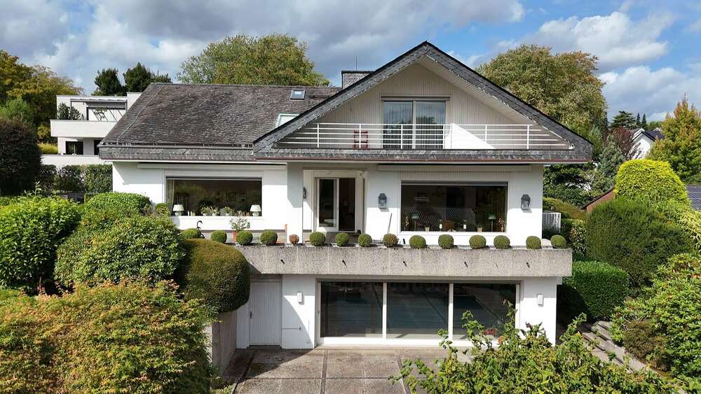 Einfamilienhaus Haan - 7 Zimmer, 394 m&sup2;, 1.490.000&euro; | Angebot:24735330