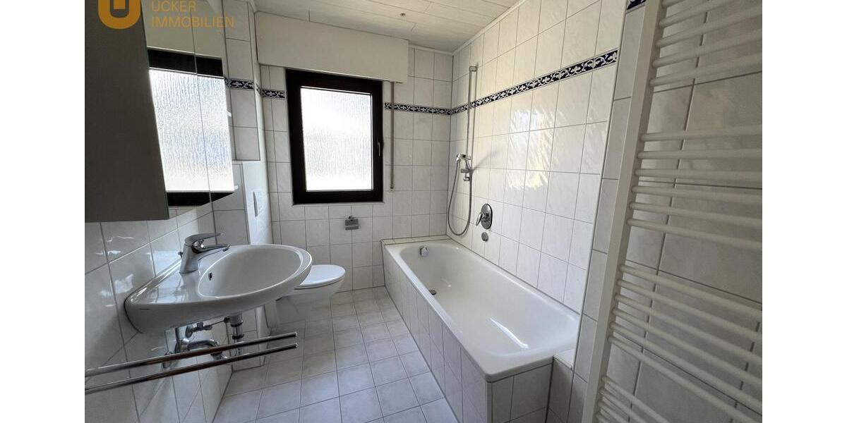 Dachgeschoßwohnung Rodgau - 3 Zimmer, 78 m&sup2;, 600&euro; | Angebot:24858542