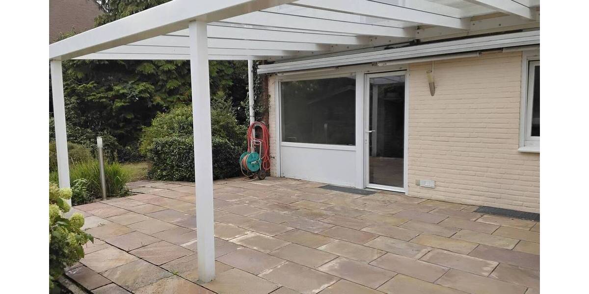 ***BÜSCHER IMMOBILIEN*** RESERVIERT!!! Geräumiges Reihenendhaus mit Vollkeller und 5 Zimmern auf einem Erbpachtgrundstück in zentrumsnaher Wohnlage 5 zimmer