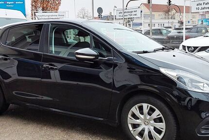 Peugeot 208 128.000 km 7.990 &euro; Neubrandenburg an der A20 17034