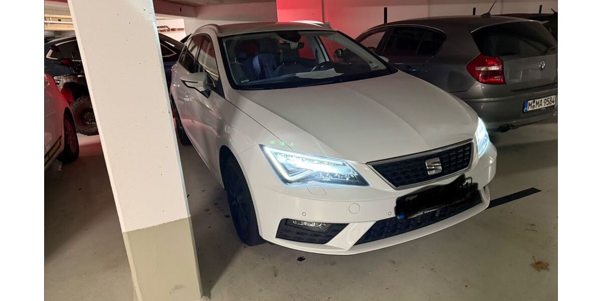 Seat Leon 148.000 km 11.990 &euro; München 81241