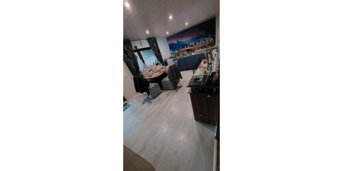 6 Zimmer im EG in Ruhiger Lage mit Großen Garten 6 zimmer