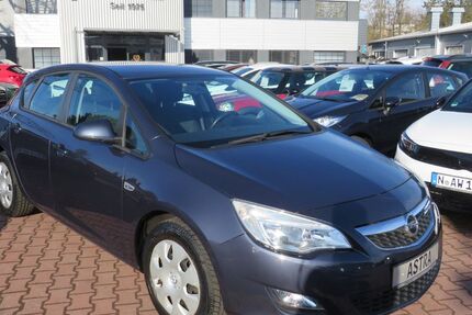 Opel Astra 51.895 km 7.990 &euro; Nürnberg 90431