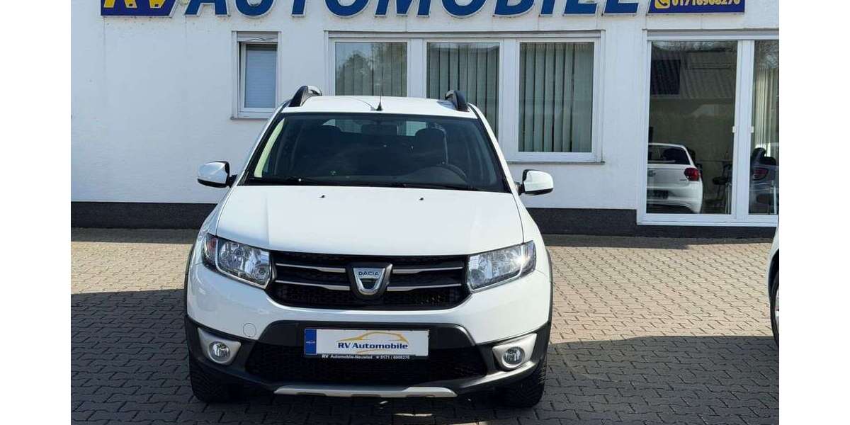 Dacia Sandero 90.000 km 6.999 &euro; Neuwied 56567