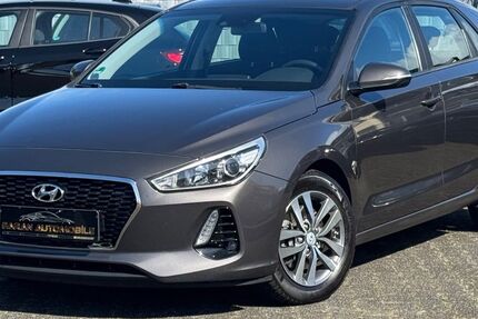 Hyundai i30 149.000 km 9.499 &euro; Neuss-Norf 41469