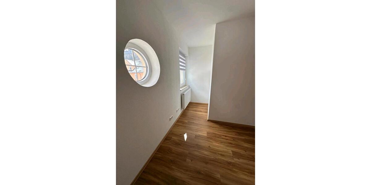 Doppelhaushälfte Albstadt - 4 Zimmer, 130 m&sup2;, 1.300&euro; | Angebot:26137746