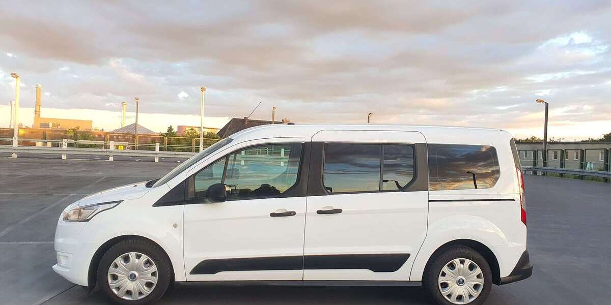 Ford Transit Connect 202.000 km 9.200 &euro; Berlin 13581