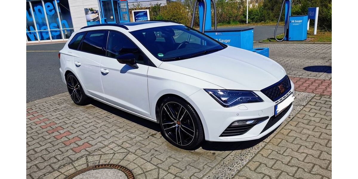 Seat Leon 112.000 km 19.800 &euro; Adelsdorf 91325
