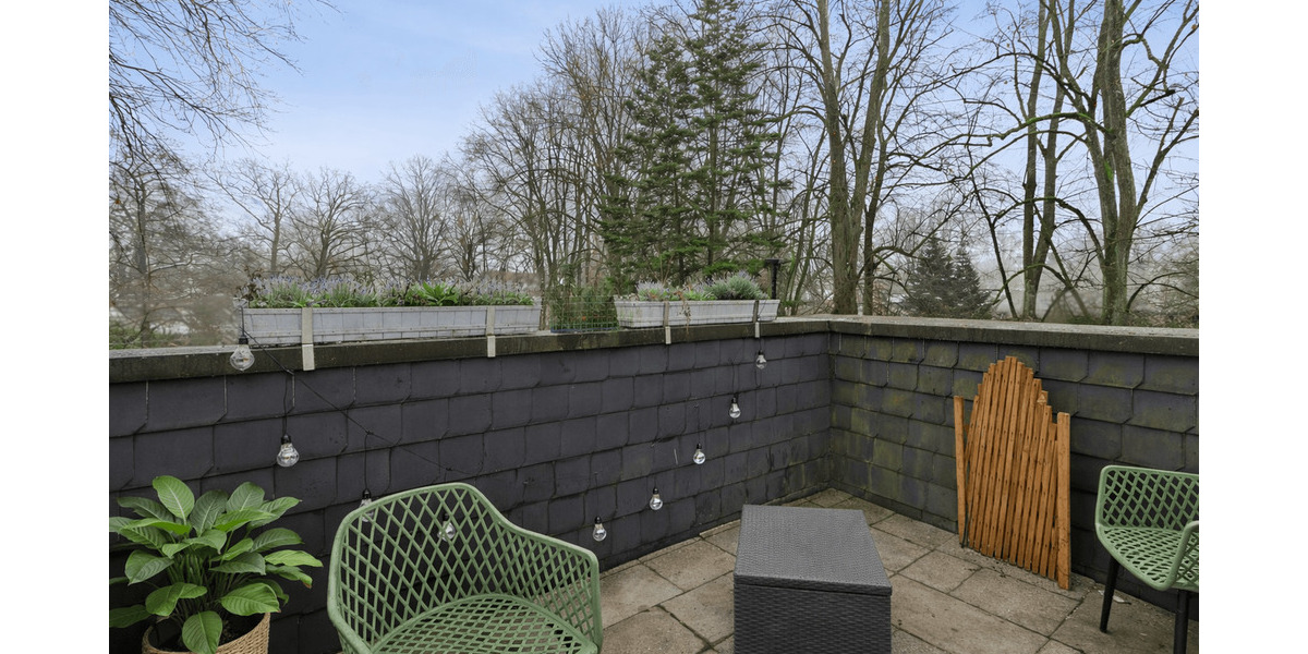 Rahlstedt von oben. Schnell verfügbar und modernisiert 2 zimmer