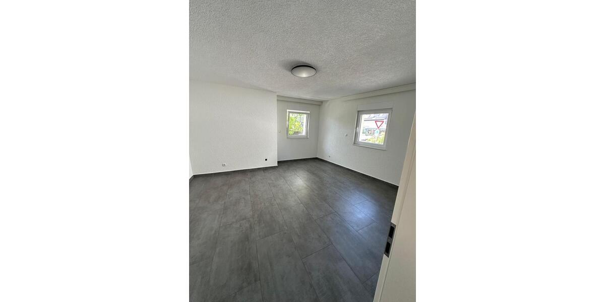 Erdgeschoßwohnung Nidda - 3 Zimmer, 85 m&sup2;, 900&euro; | Angebot:26406492