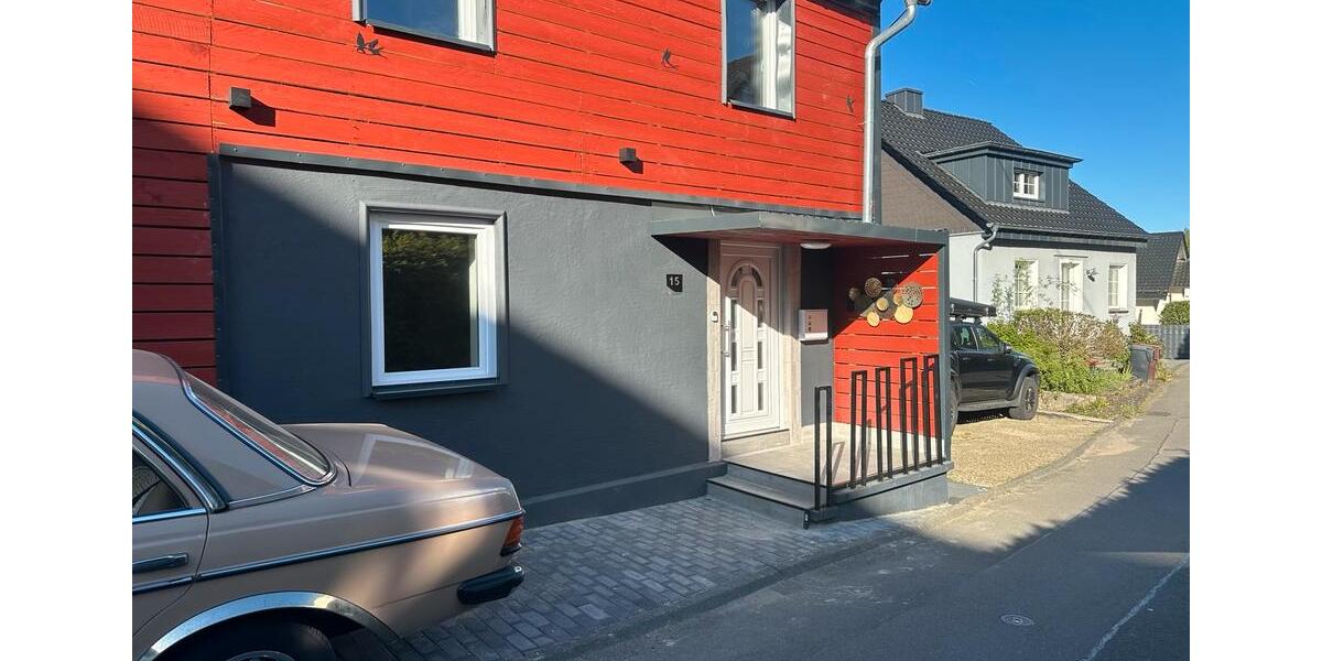 Einfamilienhaus Wiehl - 3 Zimmer, 105 m&sup2;, 1.150&euro; | Angebot:26385270