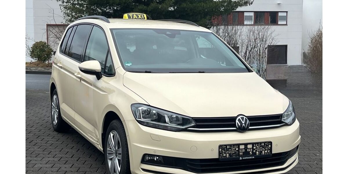 VW Touran 149.911 km 19.111 &euro; Arnsberg 59757